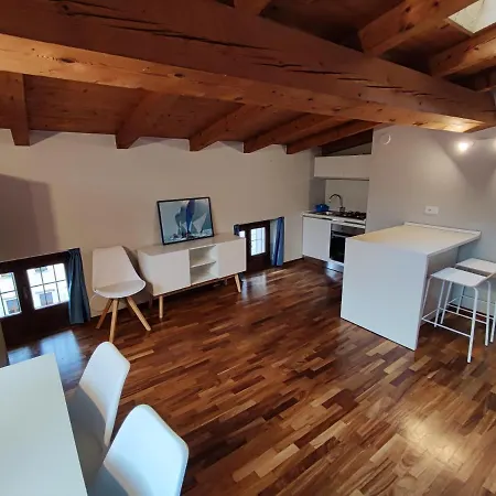 Apartment Al Lago *
