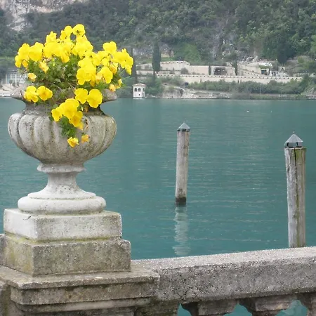 Apartment Al Lago *